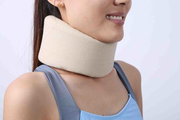 The Shants collar helps maintain the cervical spine in the correct position